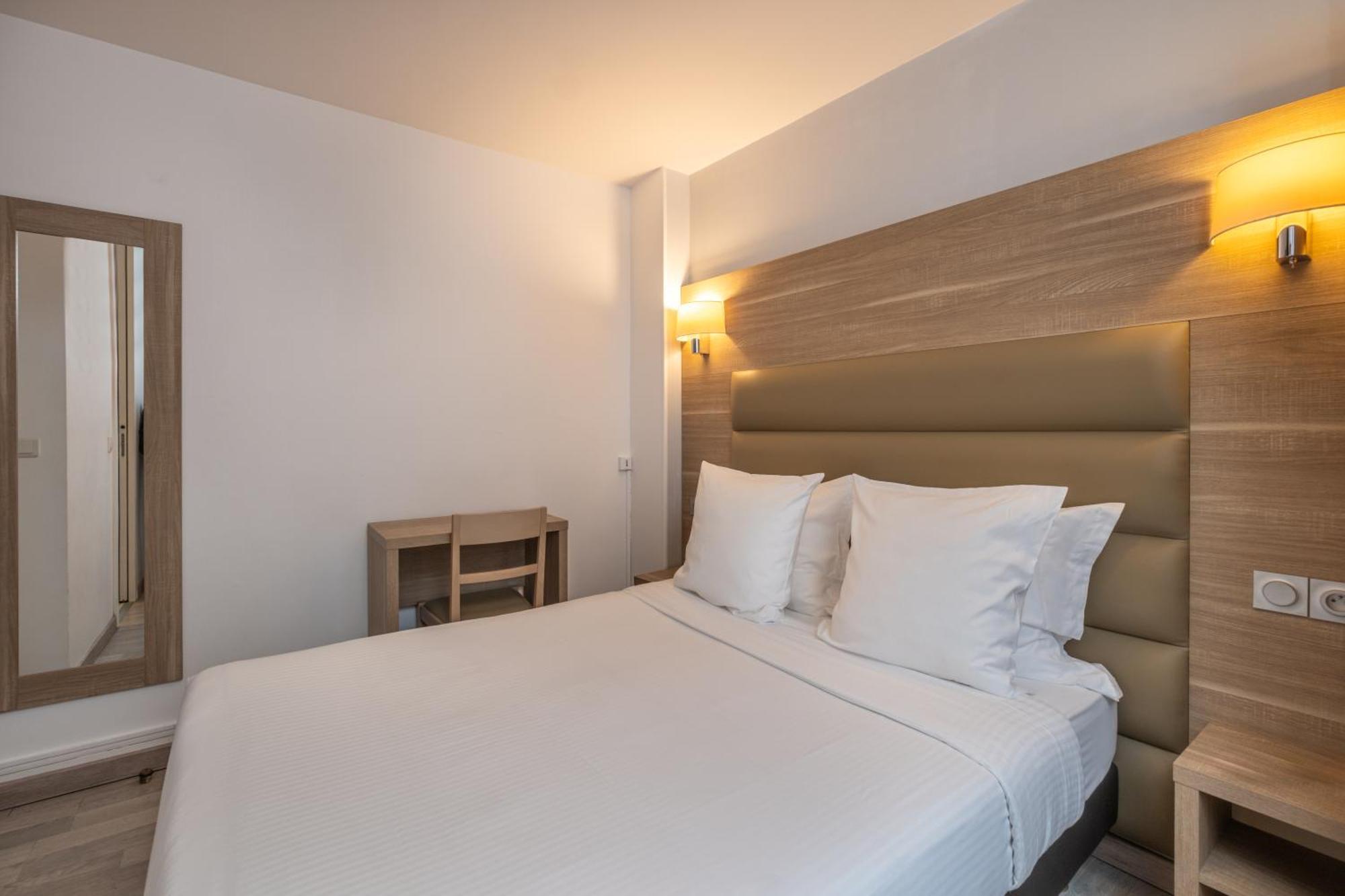 Hotel Luxor Issy-les-Moulineaux Kültér fotó